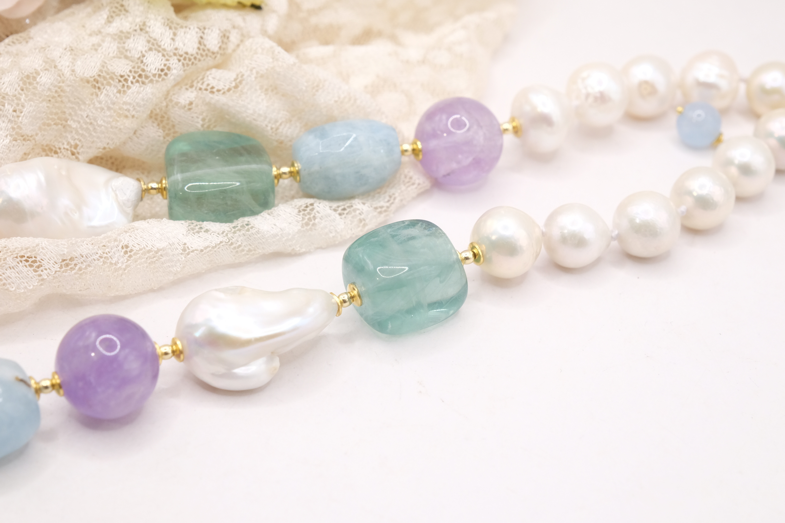 COLLANA ARTIGIANALE PERLE CORALLO BIANCO AMETISTA TURCHESE ACQUAMARINA AMETISTA (9)
