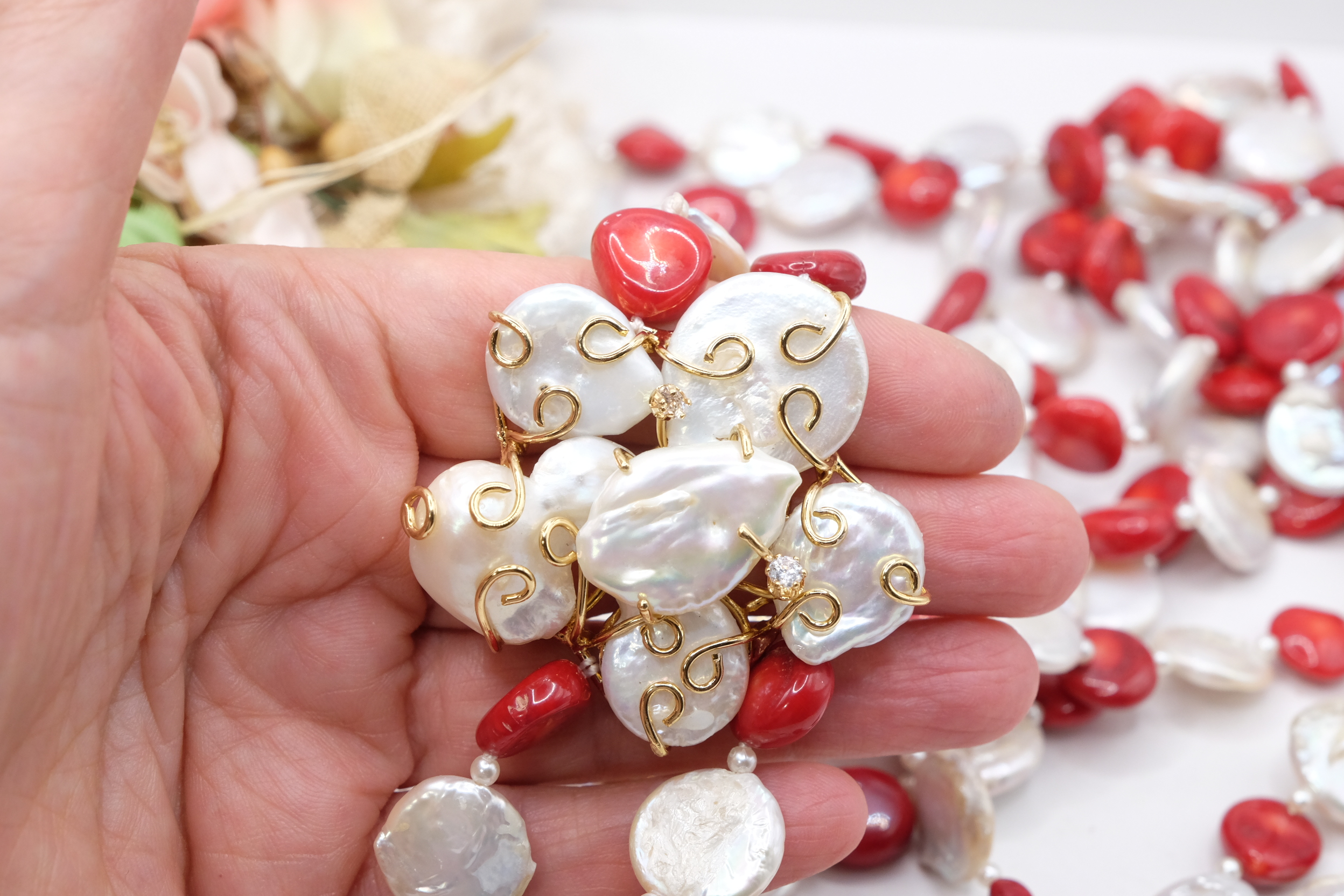 COLLANA LUNGA 2 FILI CORALLO BAMBOO PERLE LATERALE FIORE DI PERLE (5)