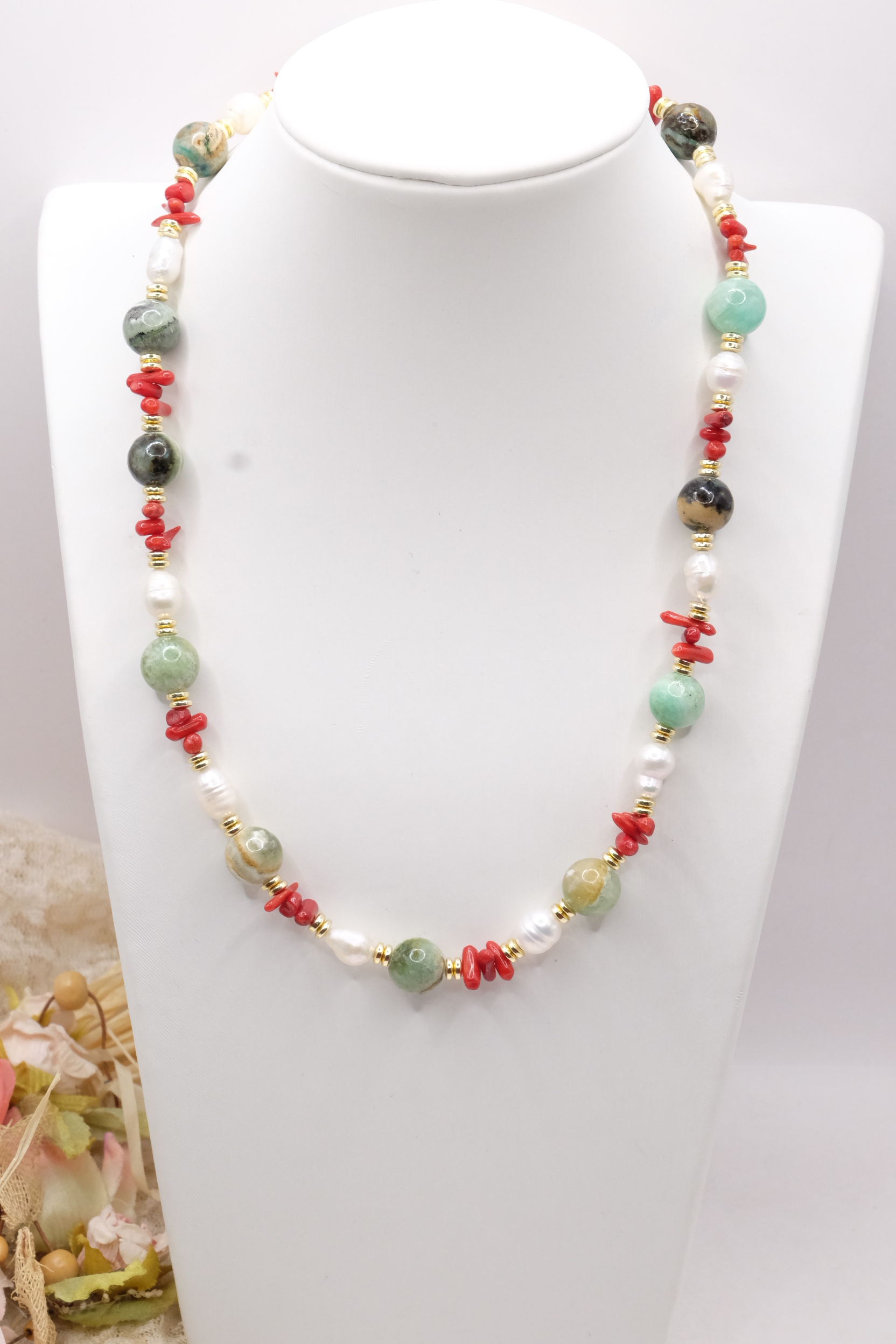 COLLANA ARTIGIANALE KAOLINITE PERLE CORALLO BAMBOO ARGENTO DORATO (1)