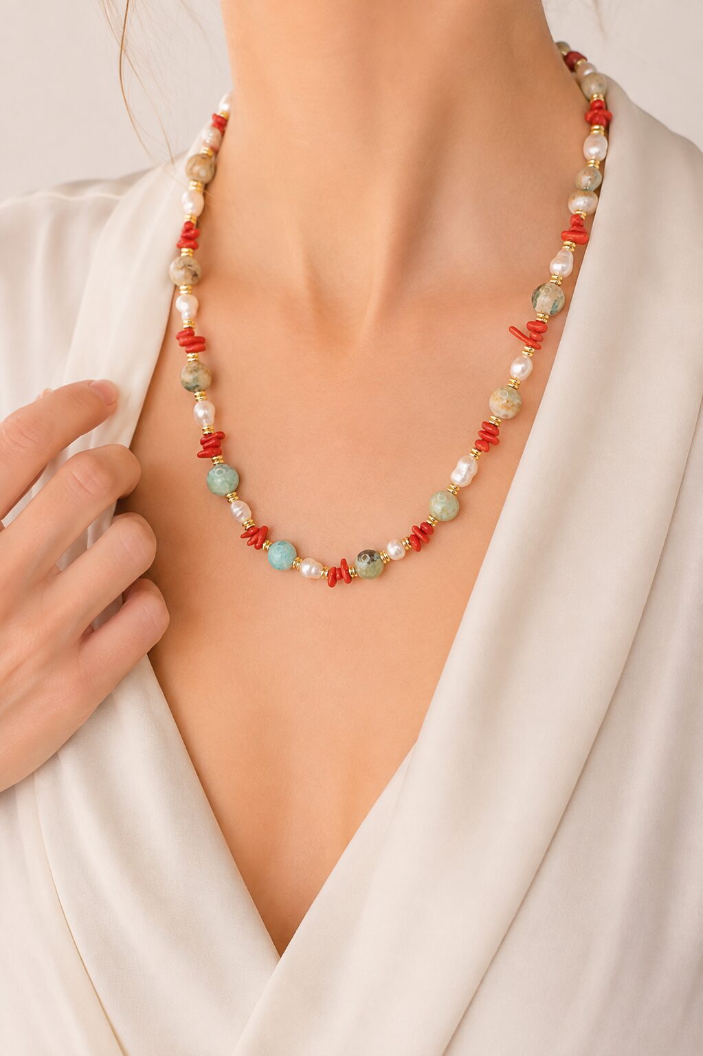 COLLANA ARTIGIANALE KAOLINITE PERLE CORALLO BAMBOO ARGENTO DORATO