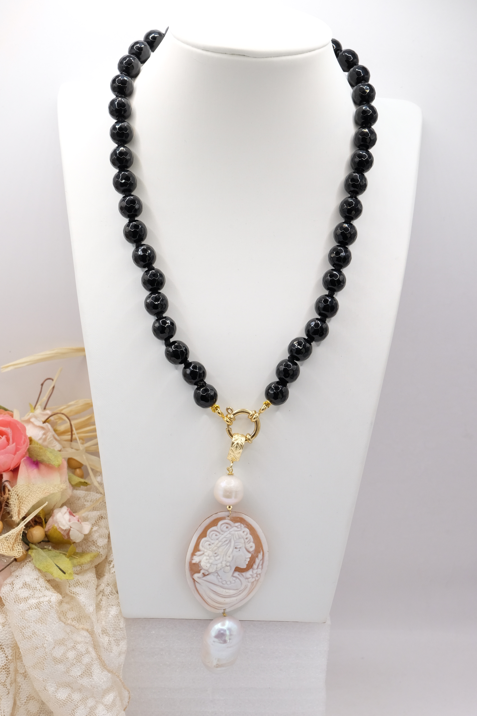COLLANA ARTIGIANALE ONICE CAMMEO DI TORRE DEL GRECO PERLE NATURALI (2)