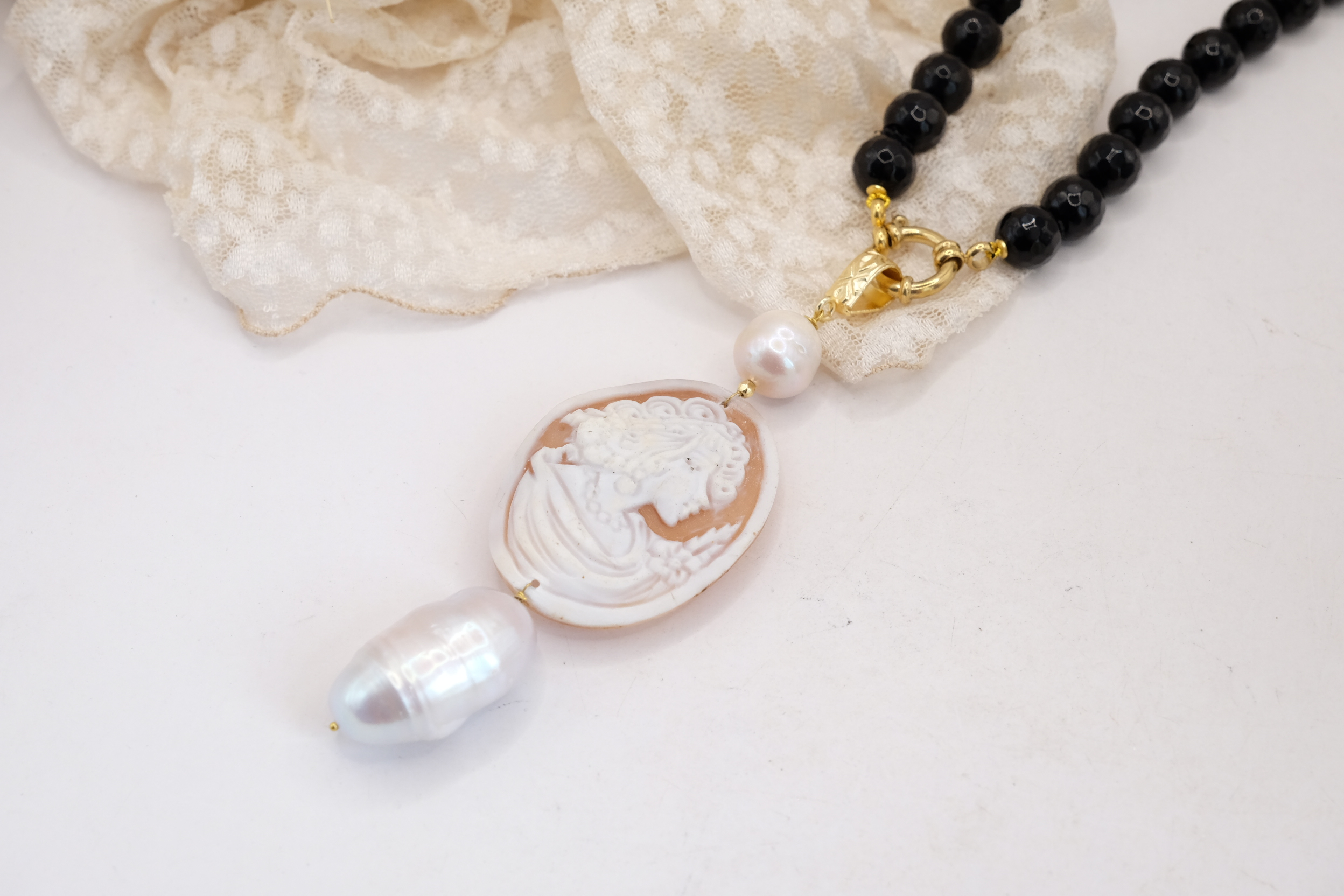 COLLANA ARTIGIANALE ONICE CAMMEO DI TORRE DEL GRECO PERLE NATURALI (3)