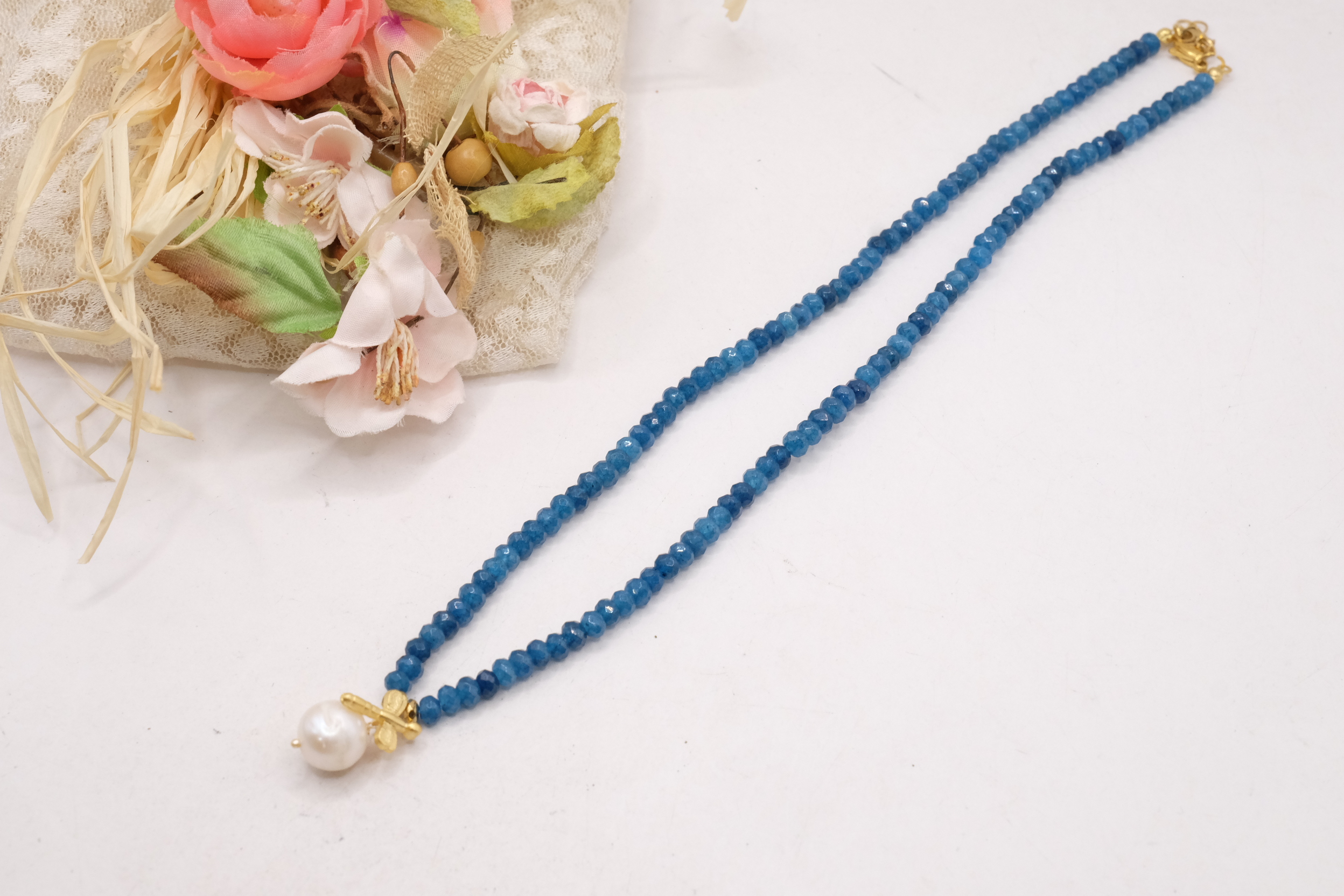 COLLANA ARTIGIANALE RADICE DI ZAFFIRO PERLA NATURALE LIBELLULA MEDIUM BLUE (3)