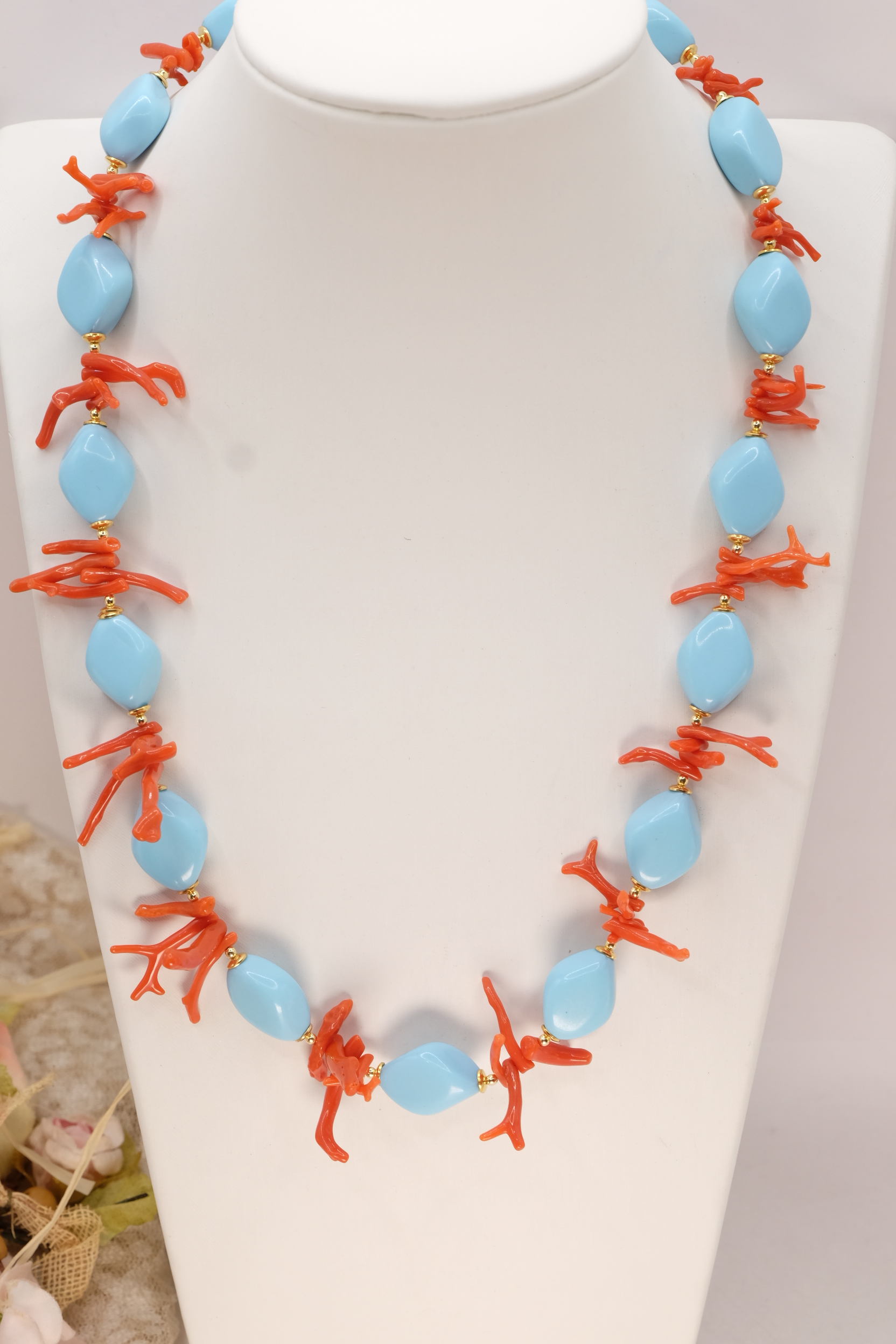 COLLANA ARTIGIANALE ROMBI PASTA DI TURCHESE RAMI CORALLO NATURALE DEL MEDITERRANEO ARGENTO DORATO (2)