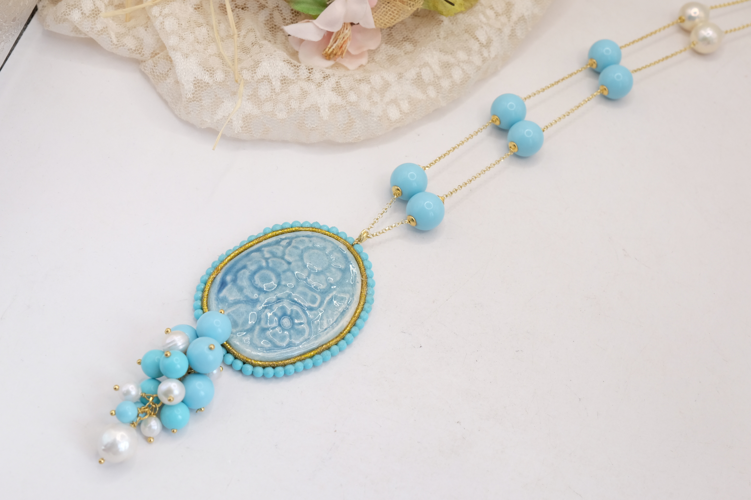 CERAMIC CAMEO NECKLACE WITH TURQUOISE PASTE FLOWERS AND PEARLS IN 925 GOLD PLATED SILVER (5)