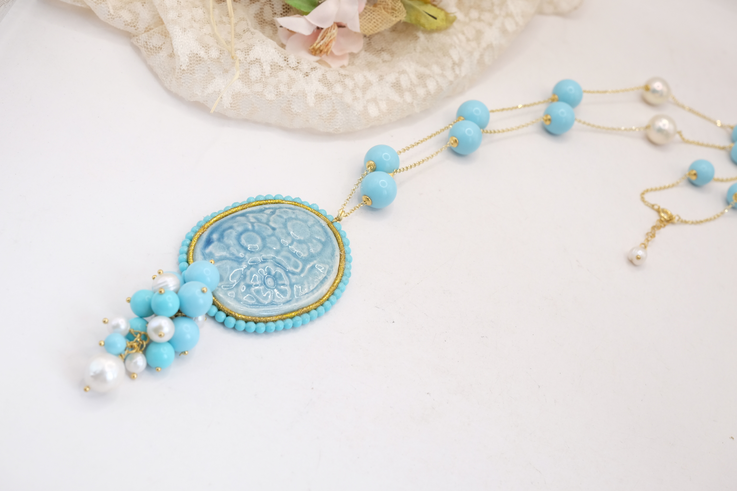 CERAMIC CAMEO NECKLACE WITH TURQUOISE PASTE FLOWERS AND PEARLS IN 925 GOLD PLATED SILVER (6)