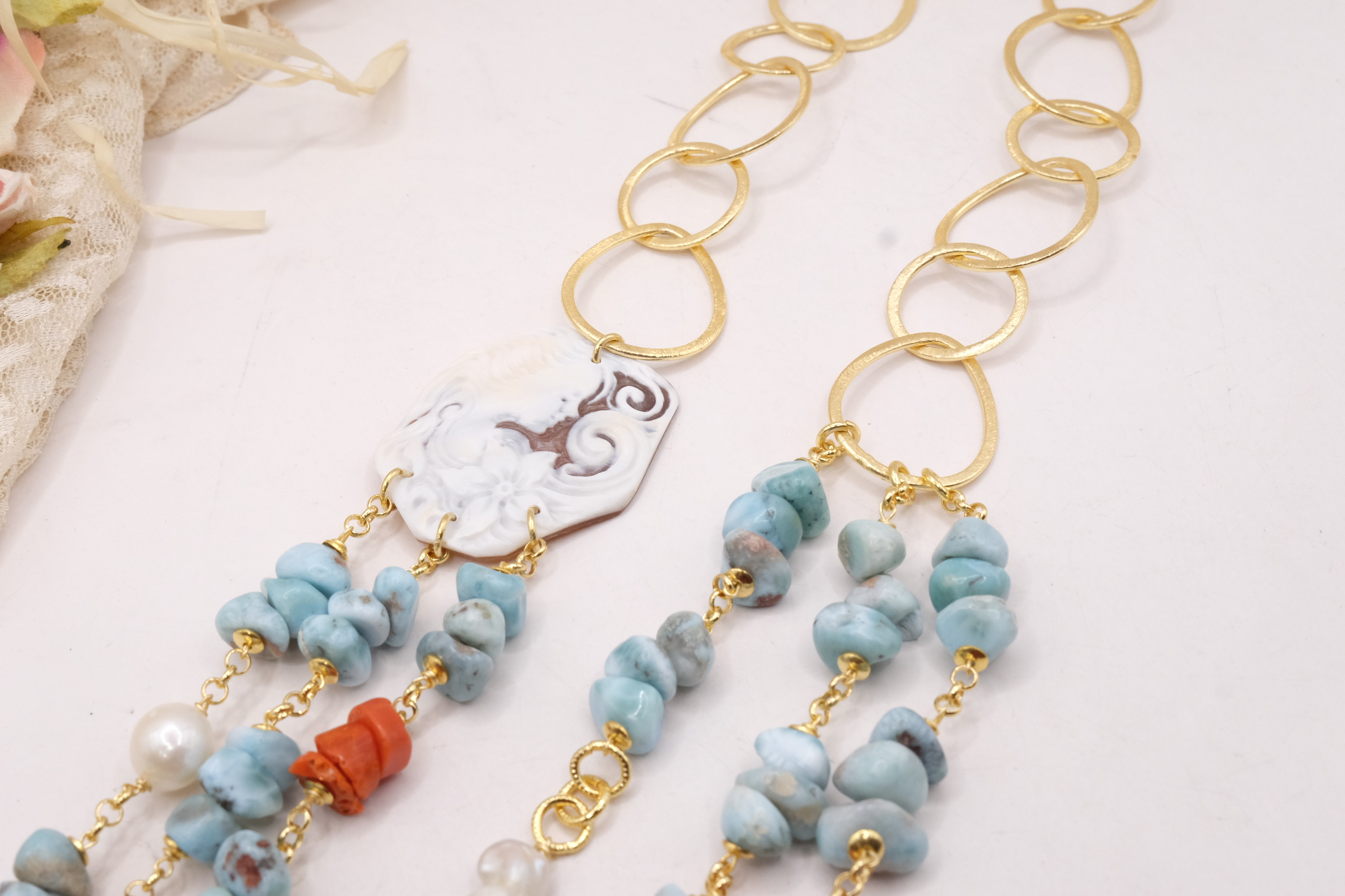 COLLANA MULTIFILO CAMMEO LARIMAR CORALLO PERLE CATENA PLACCATA ORO (1)