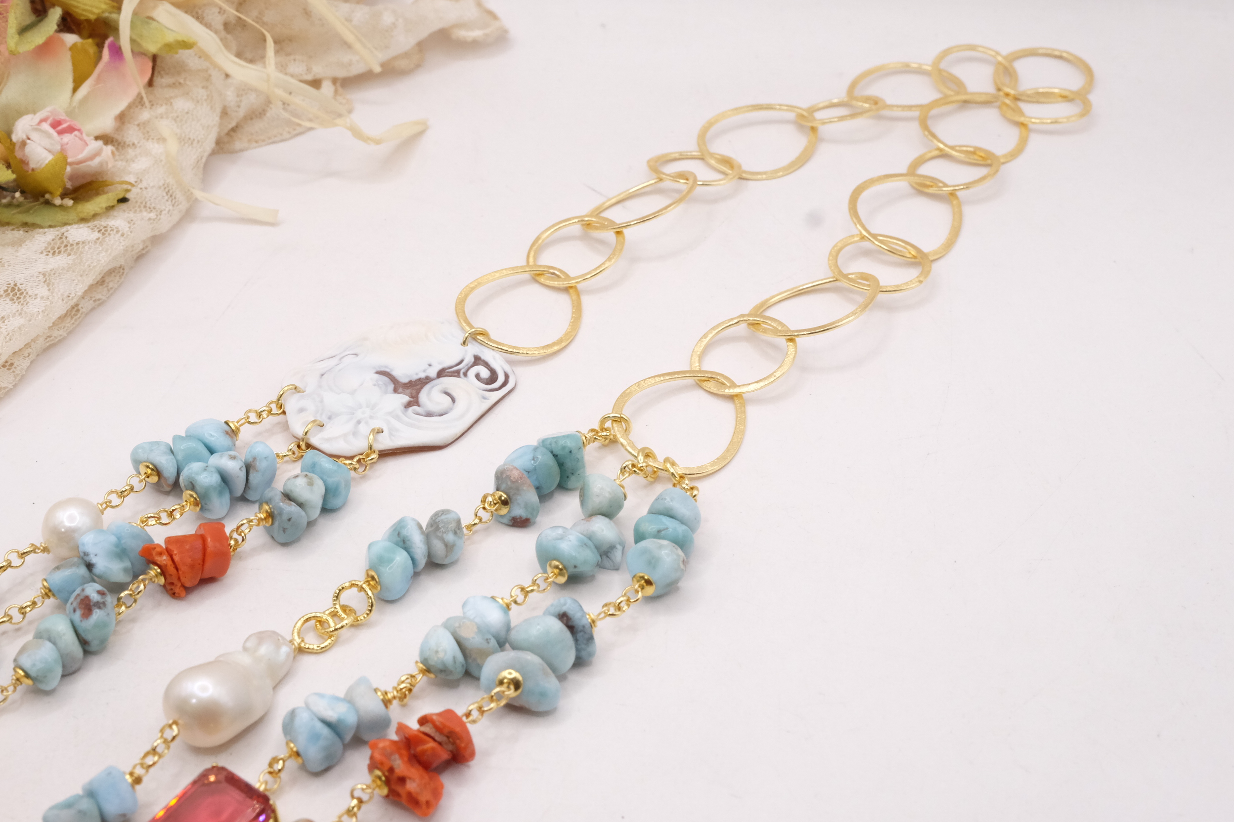COLLANA MULTIFILO CAMMEO LARIMAR CORALLO PERLE CATENA PLACCATA ORO (9)