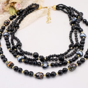 Collana artigianale multifilo onice pietra lavica murrine black
