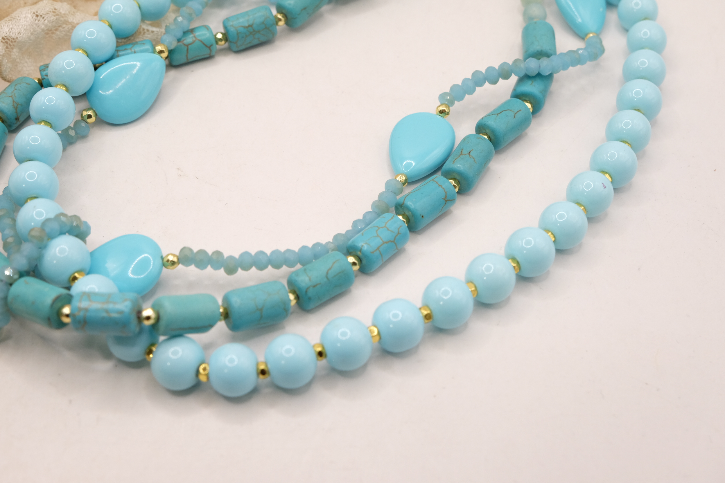 COLLANA PASTA DI TURCHESE MANDALA ARTIGIANALE BIANCO BIANCA (1)