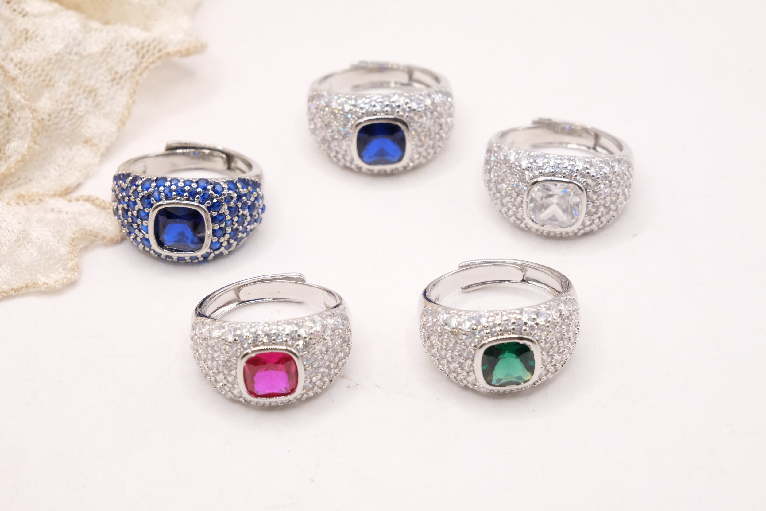 ANELLO FASCIONE ZIRCONI ZAFFIRO CHIARO RUBINO SMERALDO REGOLABILE (2)