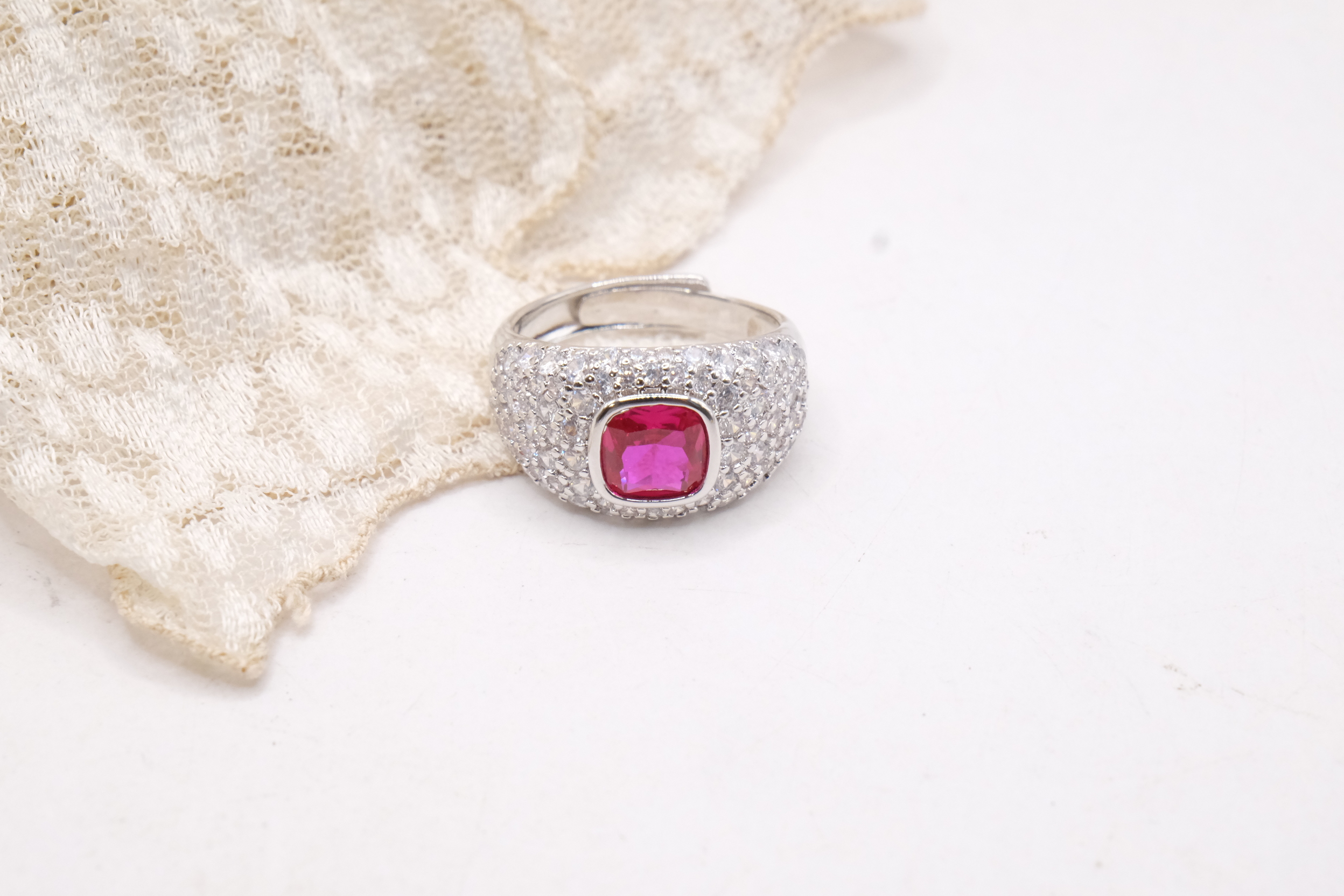 ANELLO FASCIONE ZIRCONI ZAFFIRO CHIARO RUBINO SMERALDO REGOLABILE (8)