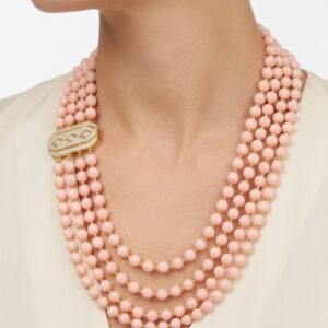 Collana 4 fili pasta di corallo rosa e chiusura zirconata