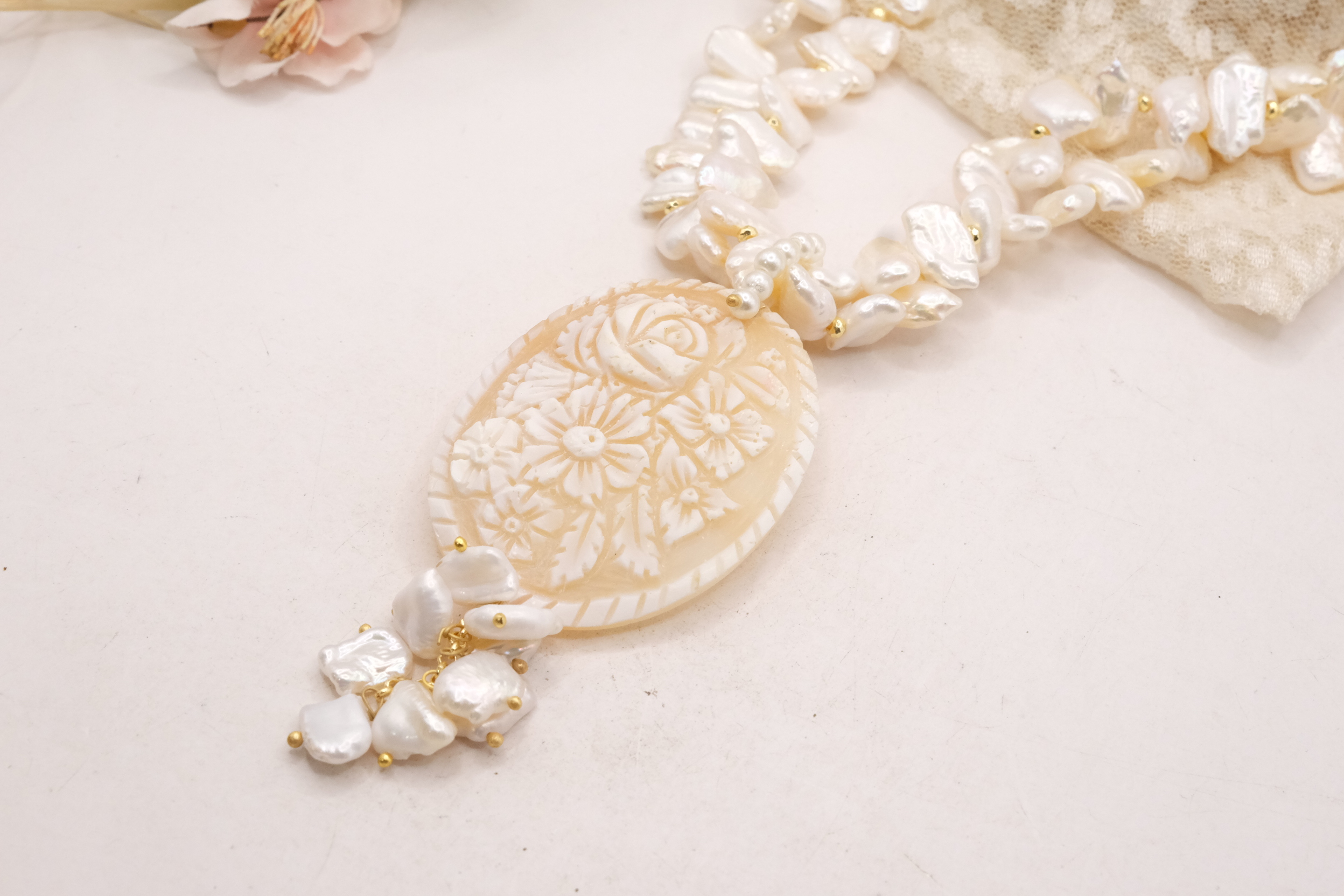 COLLANA ARTIGIANALE 2 FILI PERLE NATURALI KESHI CAMMEO DI TORRE DEL GRECO (4)