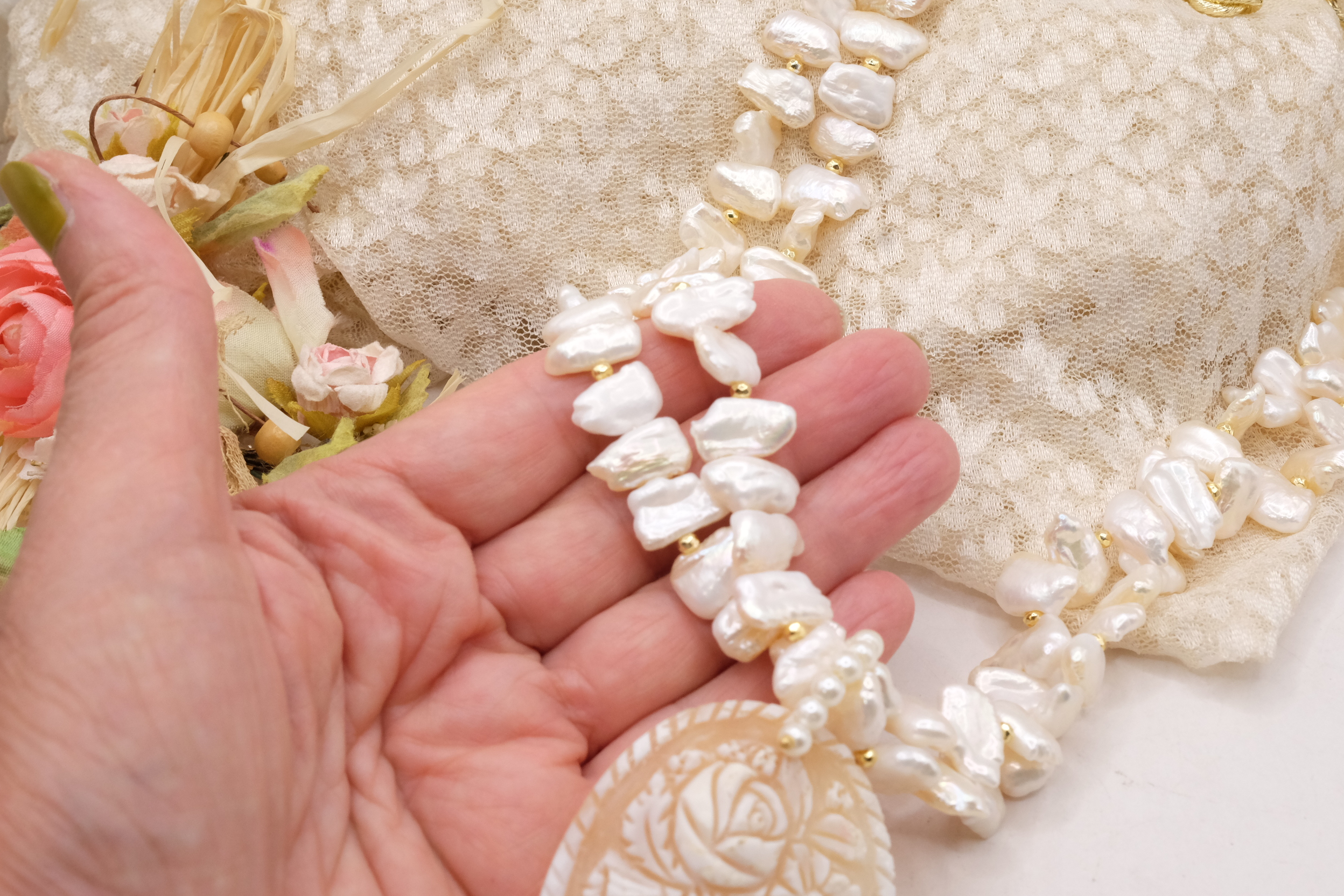 COLLANA ARTIGIANALE 2 FILI PERLE NATURALI KESHI CAMMEO DI TORRE DEL GRECO (6)