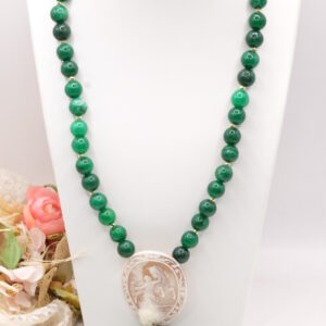 Collana Giada Verde e Cammeo in Resina a Y