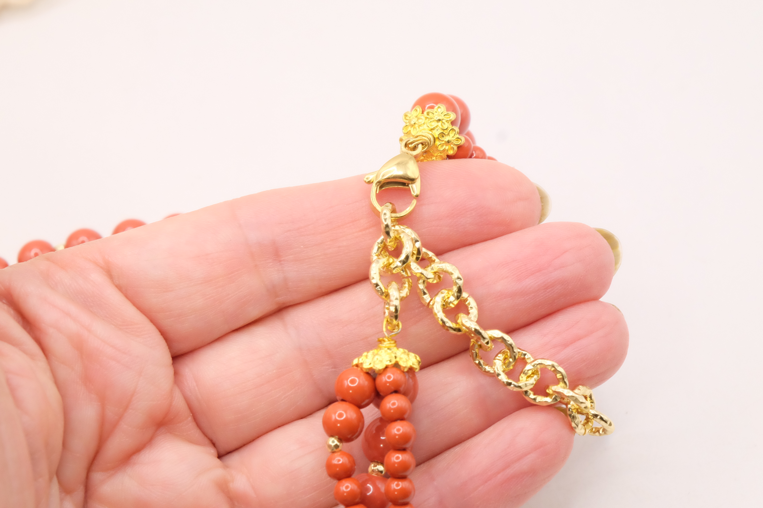 HANDMADE MULTI-STREAM NECKLACE WITH CORAL PASTE AND CAMEO PENDANT FROM TORRE DEL GRECO (1)