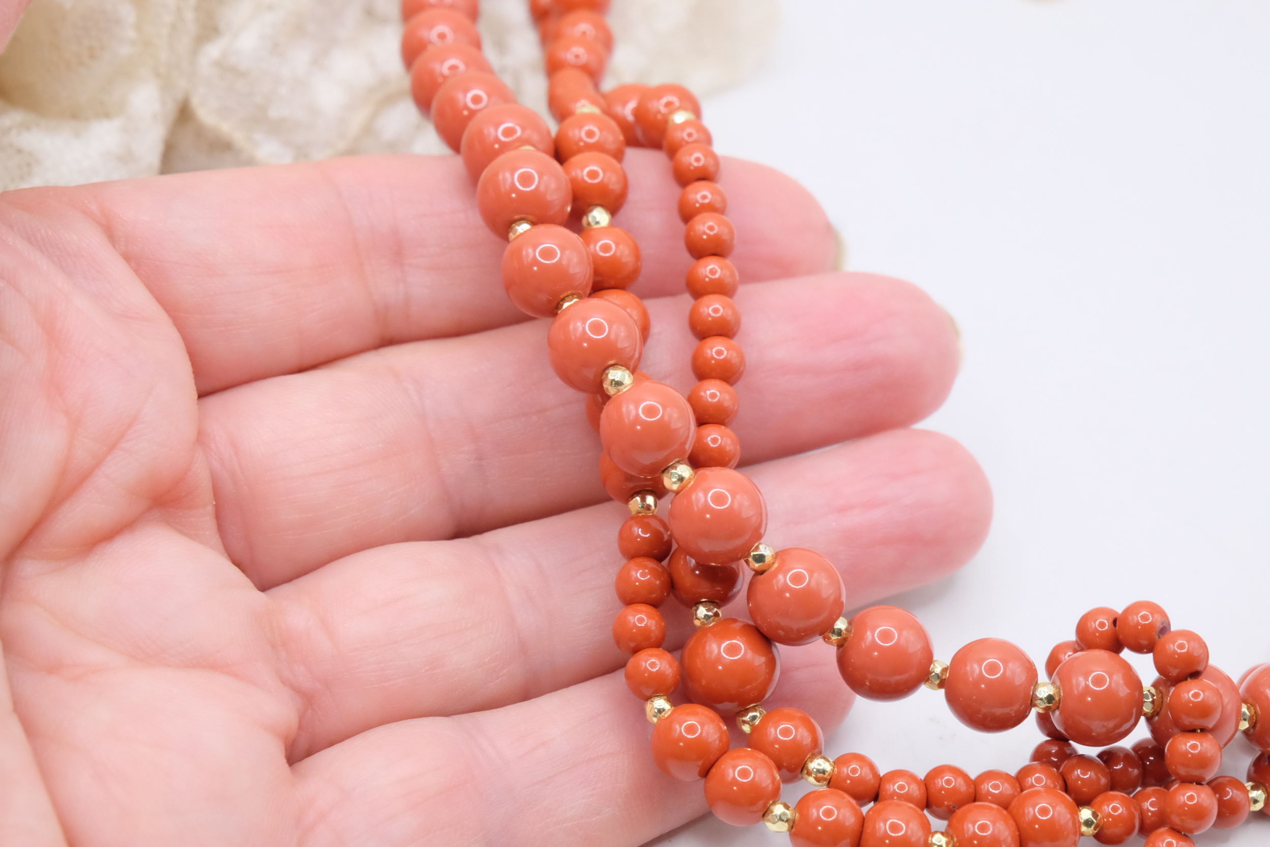 HANDMADE MULTI-STREAM NECKLACE WITH CORAL PASTE AND CAMEO PENDANT FROM TORRE DEL GRECO (2)