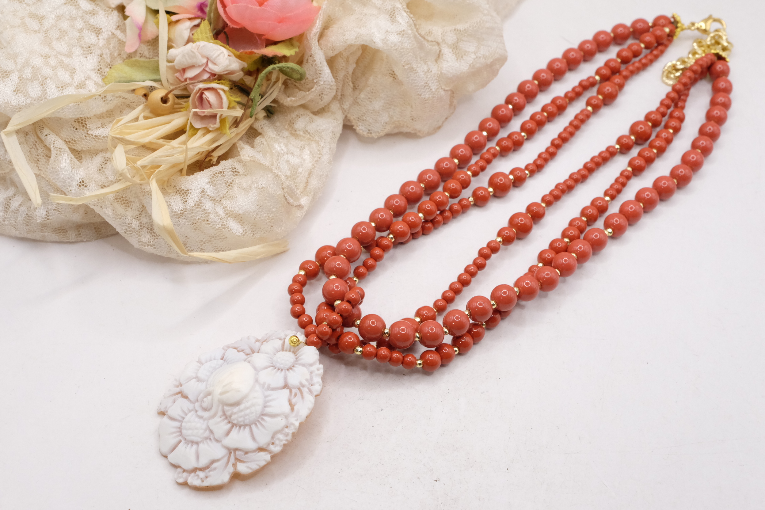 HANDMADE MULTI-STREAM NECKLACE WITH CORAL PASTE AND CAMEO PENDANT FROM TORRE DEL GRECO (7)