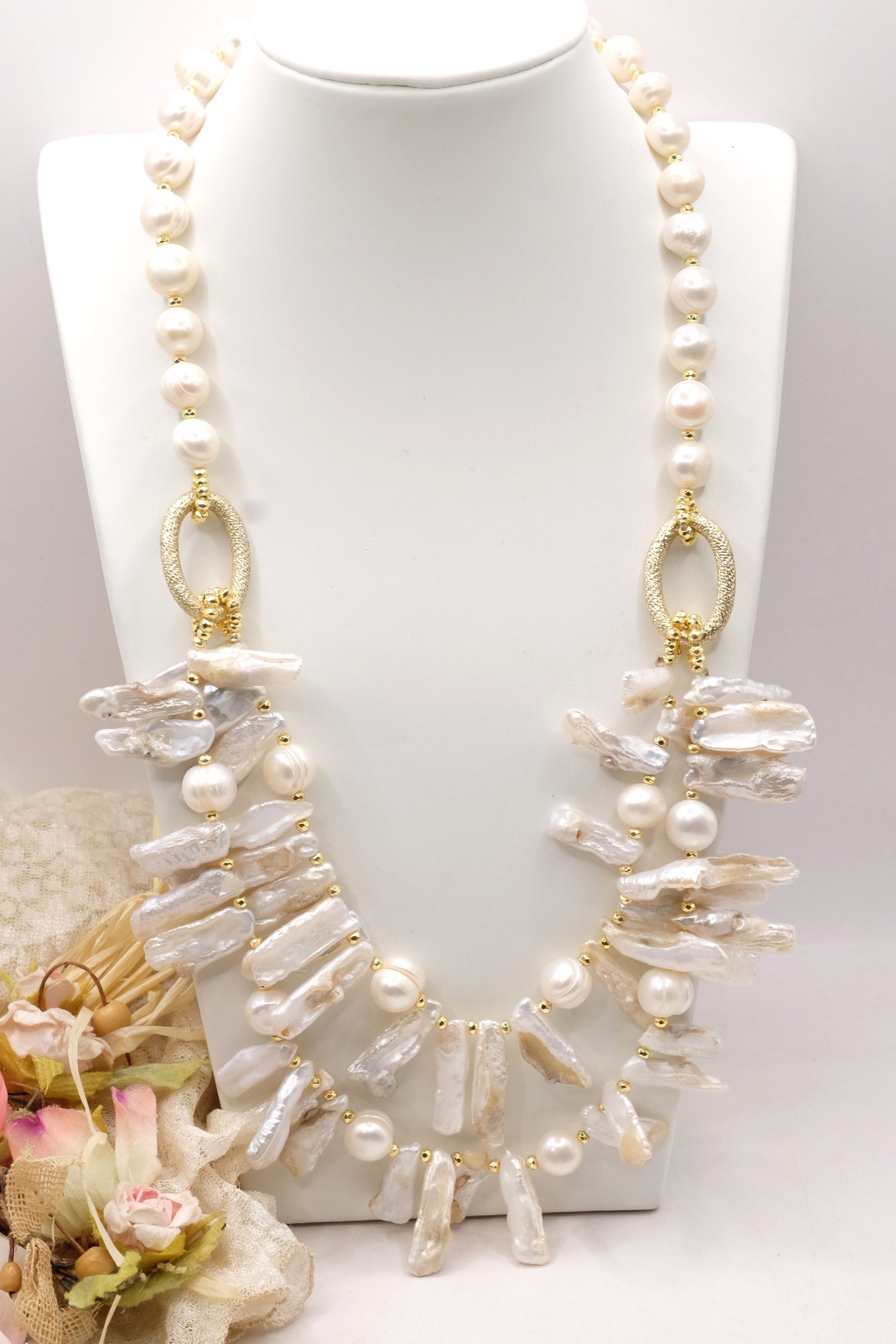 COLLANA ARTIGIANALE MULTIFILO PERLE NATURALI KESHI E BAROCCHE (1)