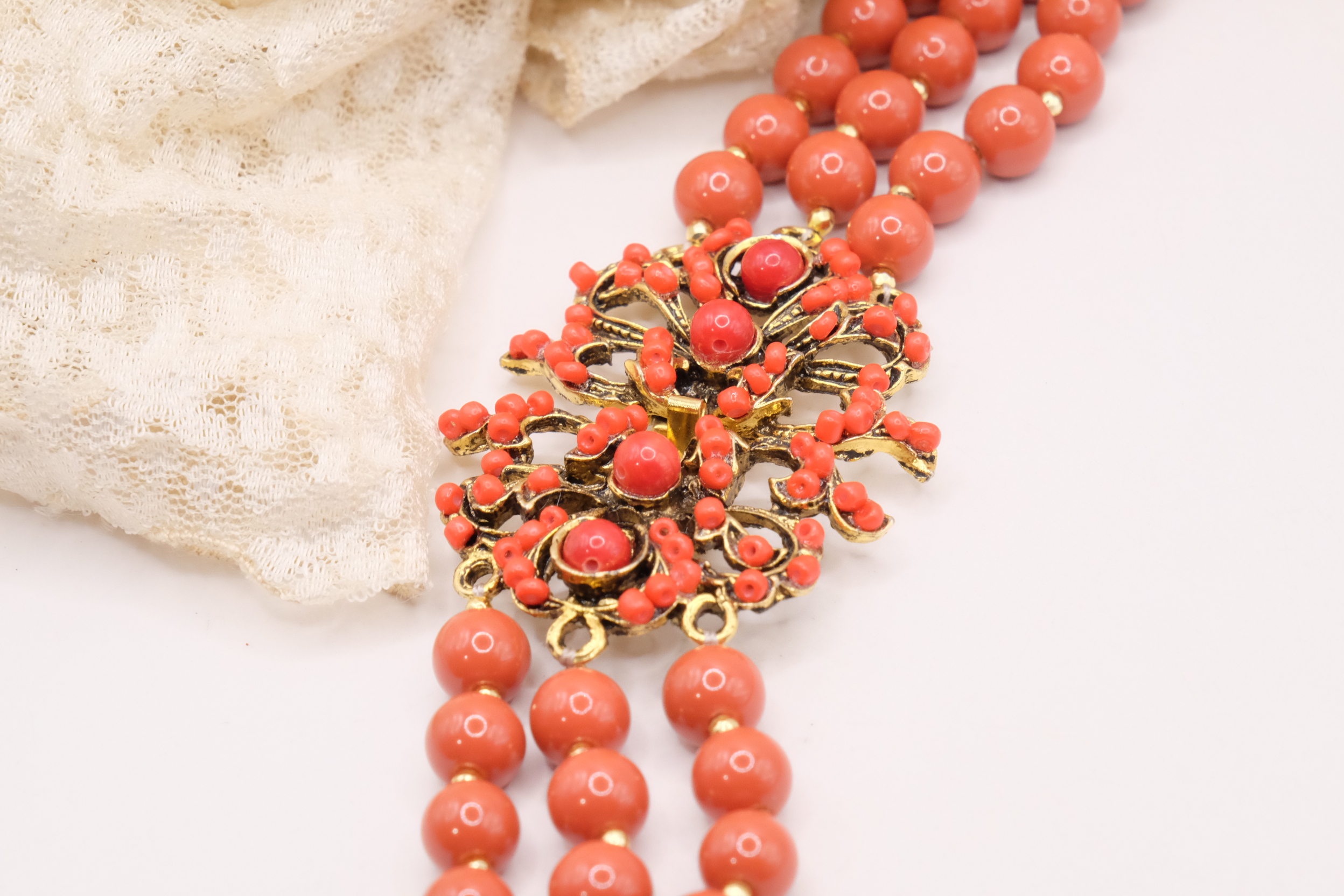 COLLANA ARTIGIANALE PASTA DI CORALLO CHIUSURA PERLINE ROSSE 3 FILI MULTIFILO (1)