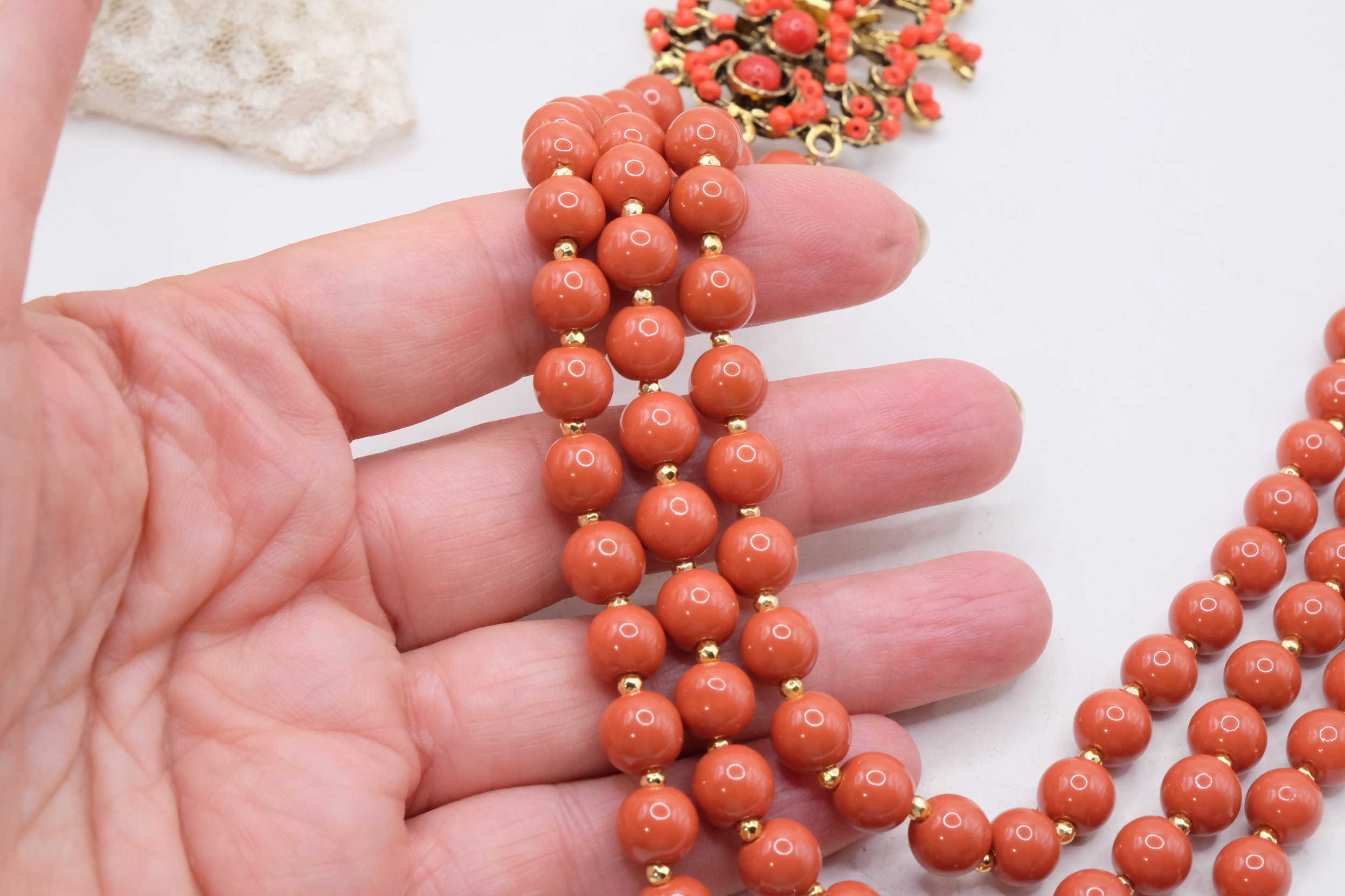COLLANA ARTIGIANALE PASTA DI CORALLO CHIUSURA PERLINE ROSSE 3 FILI MULTIFILO (4)