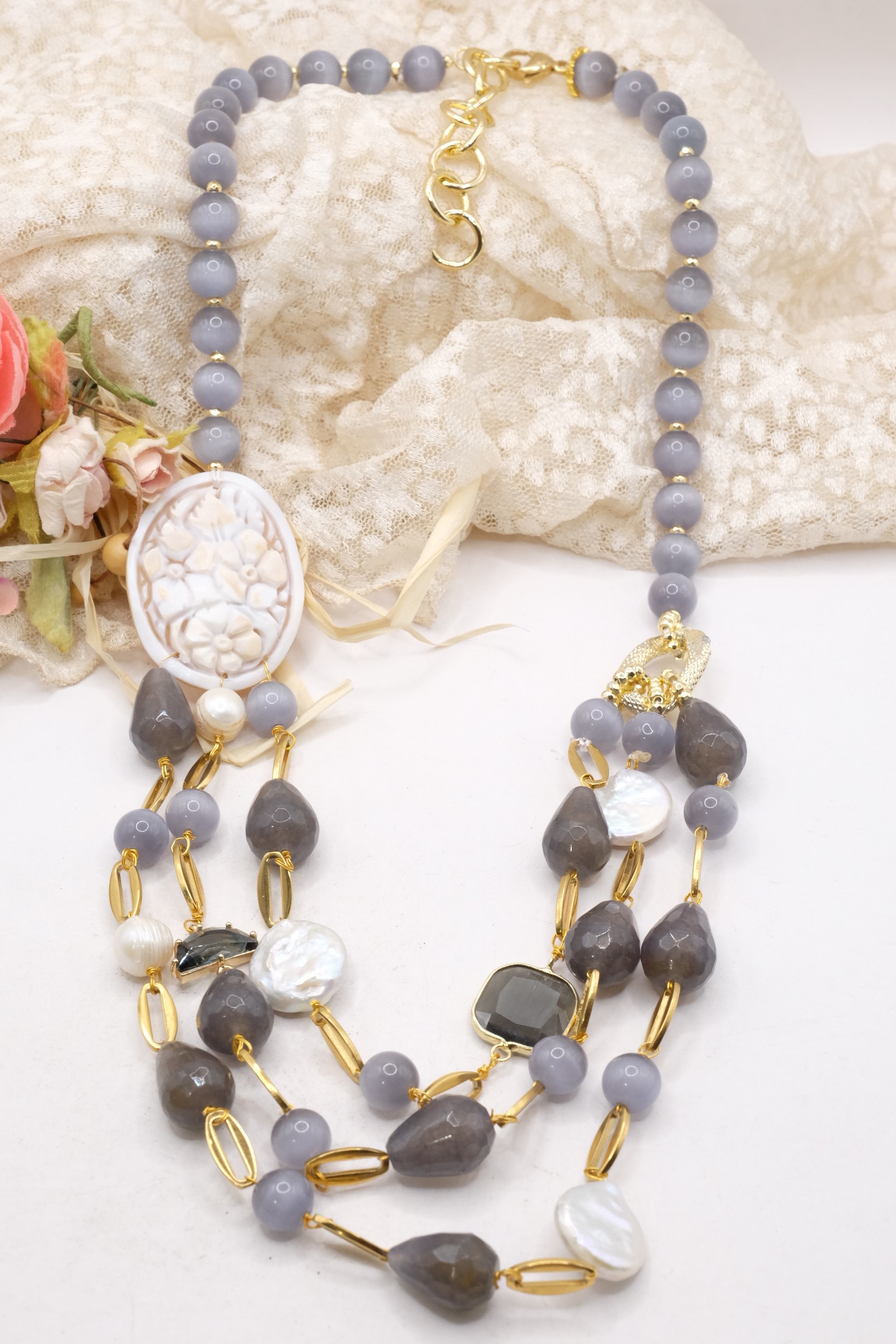 COLLANA MULTIFILO OCCHIO DI GATTO AGATA GRIGIA CAMMEO DI TORRE DEL GRECO PERLE NATURALI ARTIGIANALE (3)