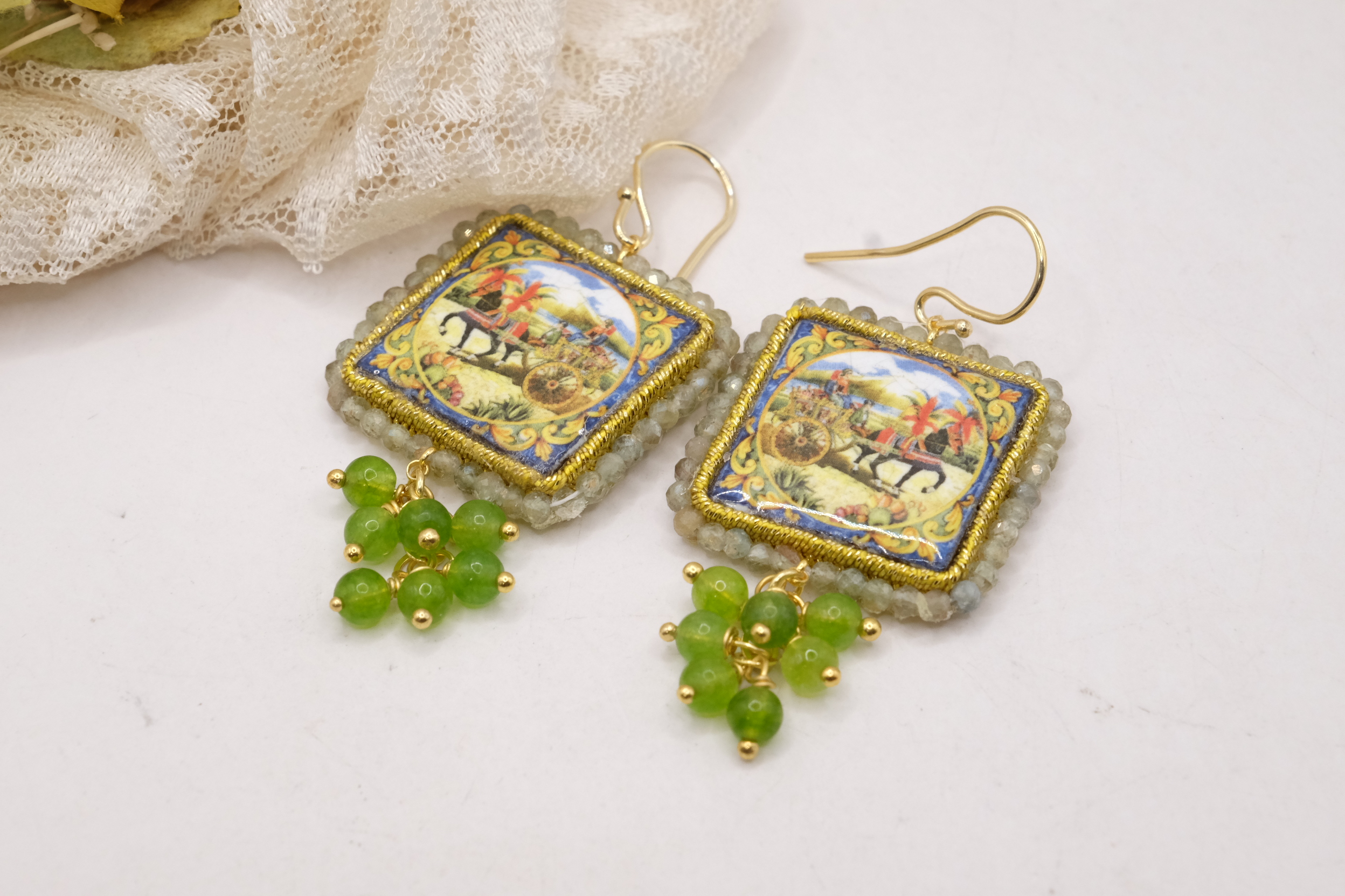 ORECCHINI MATTONELLE CERAMICA DI CALTAGIRONE PERLE ZIRCONI SMERALDO ARGENTO FICHI PUPI LIMONI CARRETTO (11)