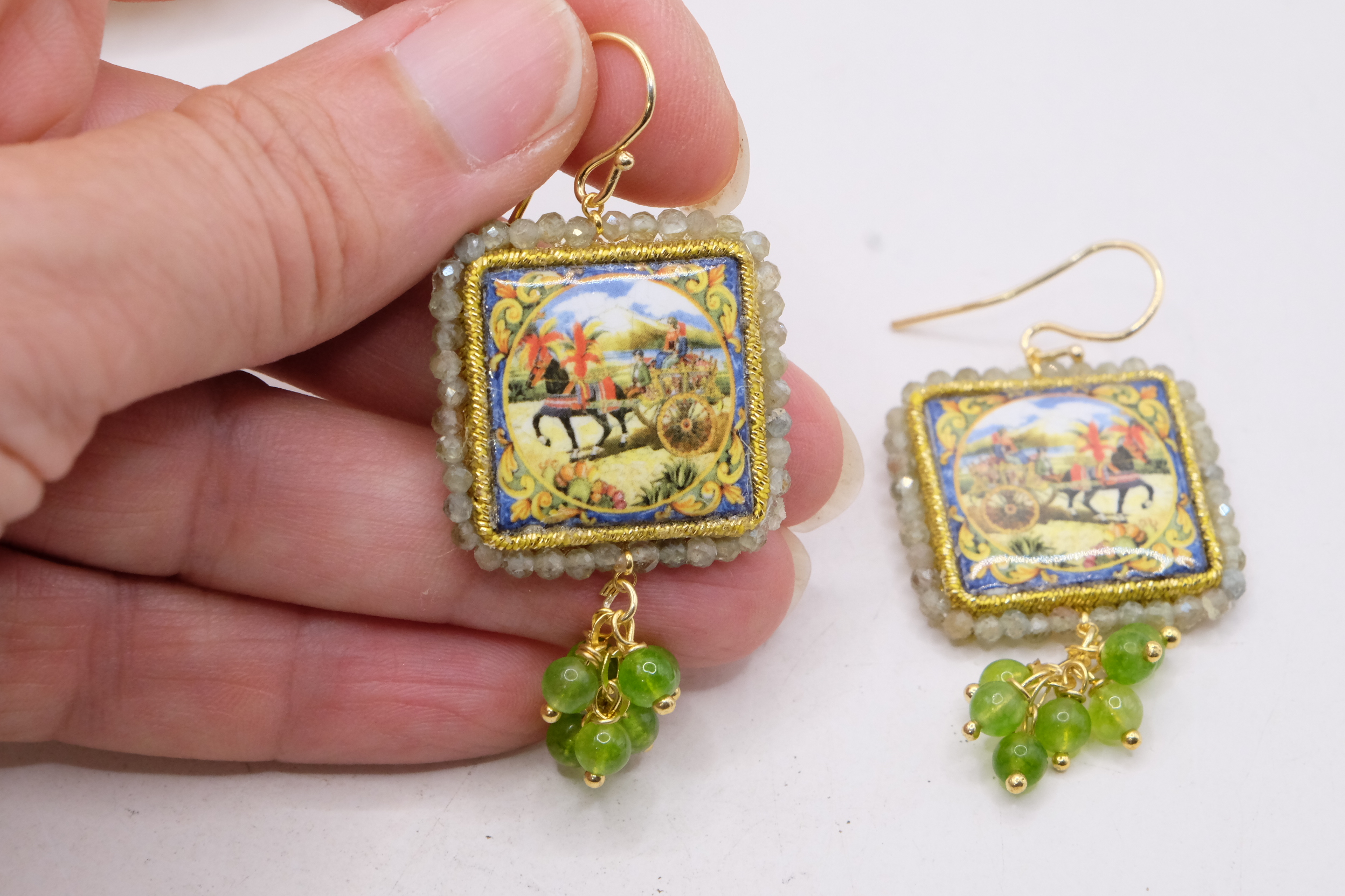 ORECCHINI MATTONELLE CERAMICA DI CALTAGIRONE PERLE ZIRCONI SMERALDO ARGENTO FICHI PUPI LIMONI CARRETTO (12)