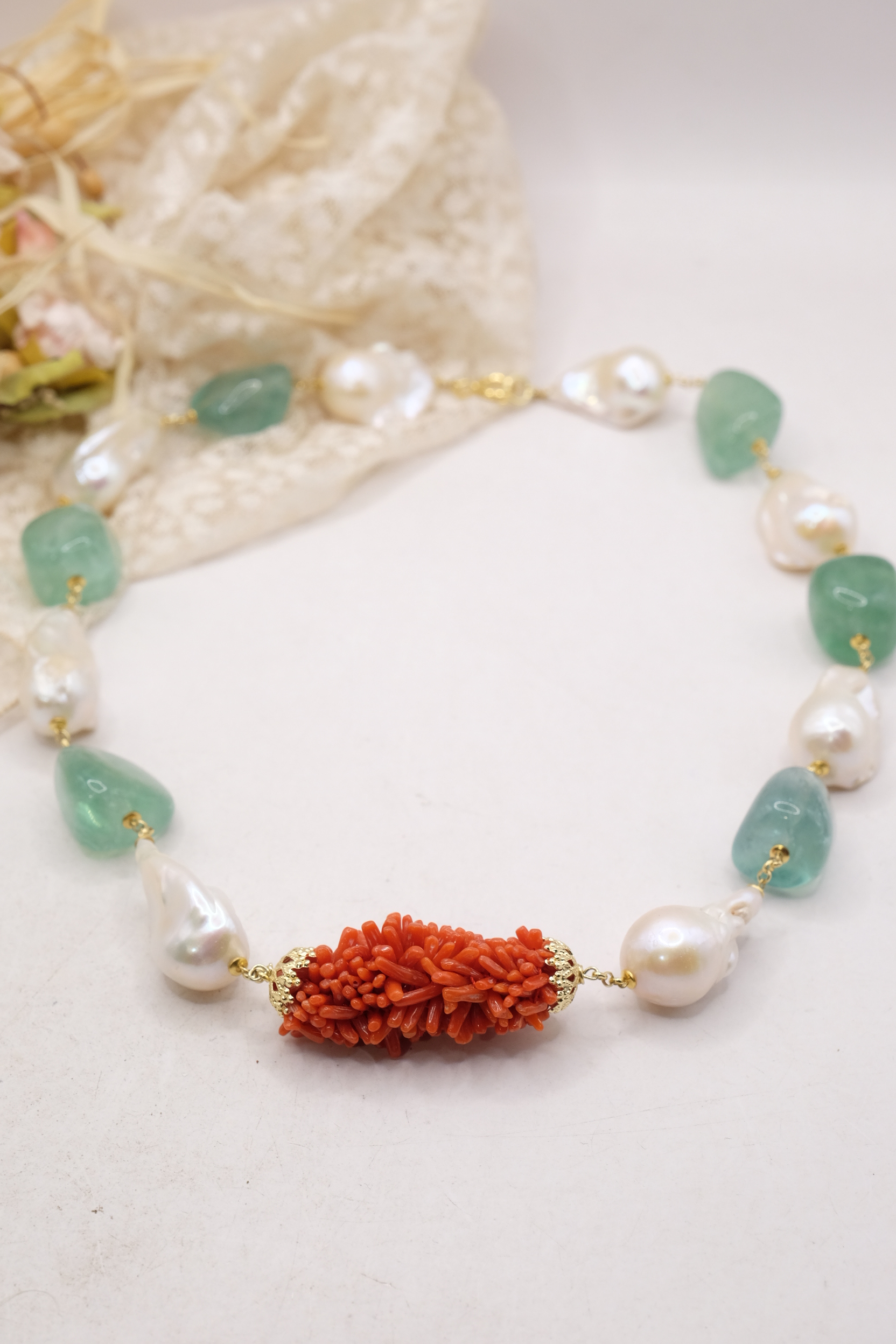COLLANA ARTIGIANALE ARGENTO CORALLO MEDITERRANEO TESSITO PERLE FLUORITE SMERALDO (1)