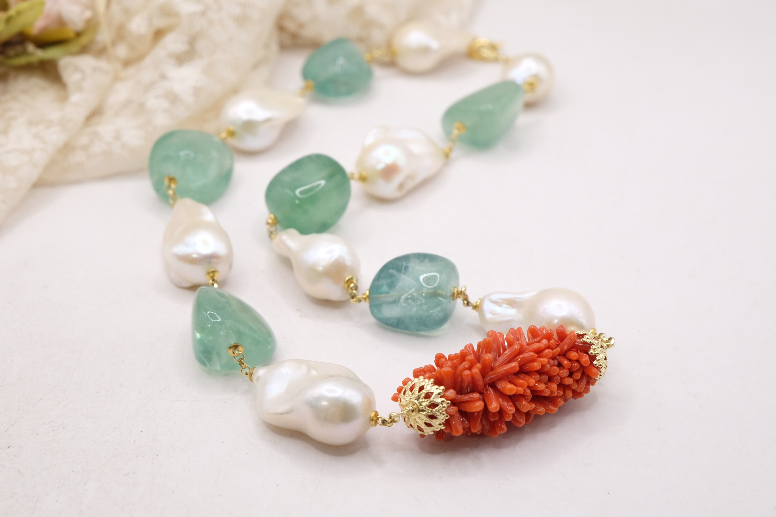 COLLANA ARTIGIANALE ARGENTO CORALLO MEDITERRANEO TESSITO PERLE FLUORITE SMERALDO (5)