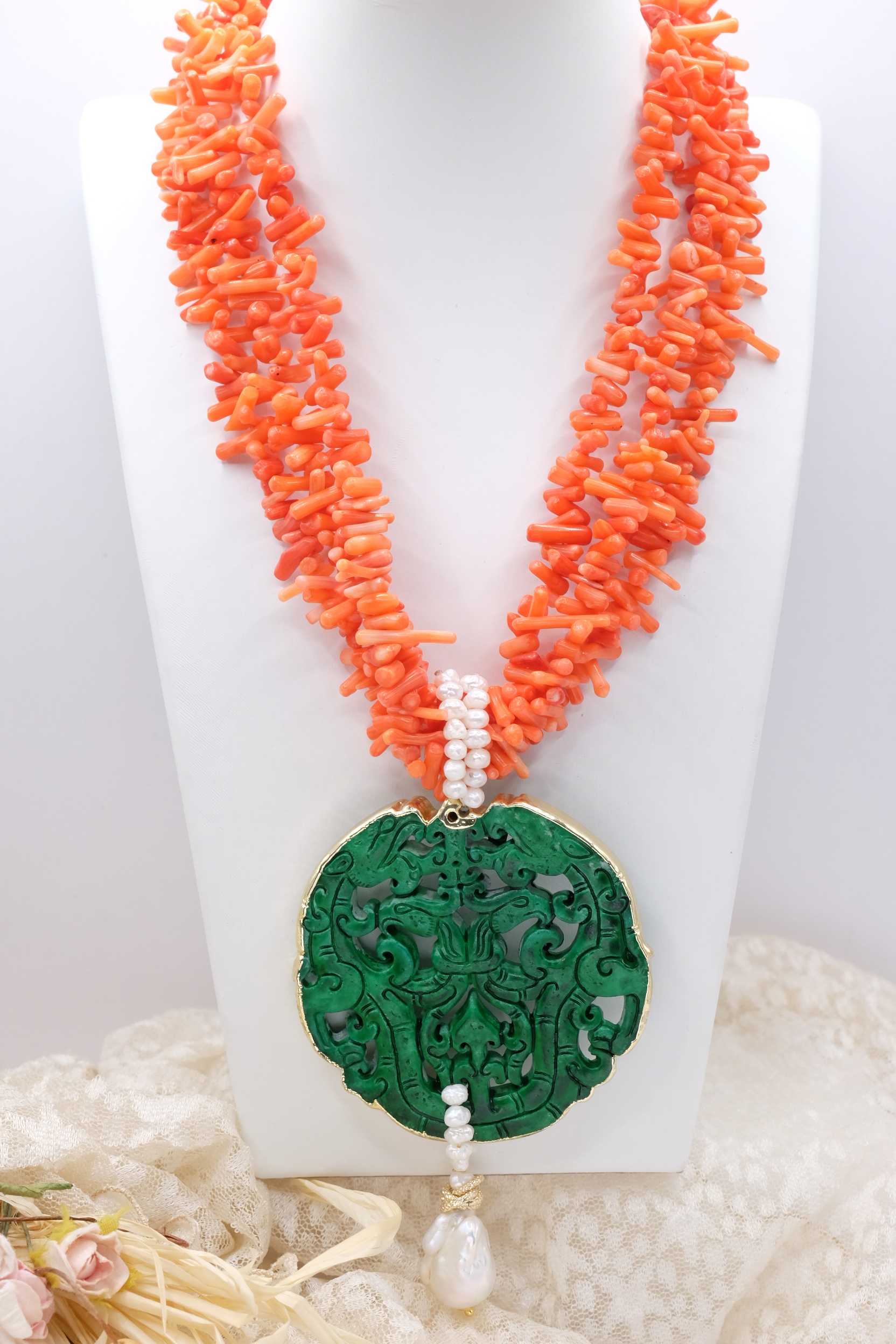 COLLANA ARTIGIANALE CORALLO BAMBOO SALMONE RAMETTI MANDALA GIADA VERDE PERLE (2)
