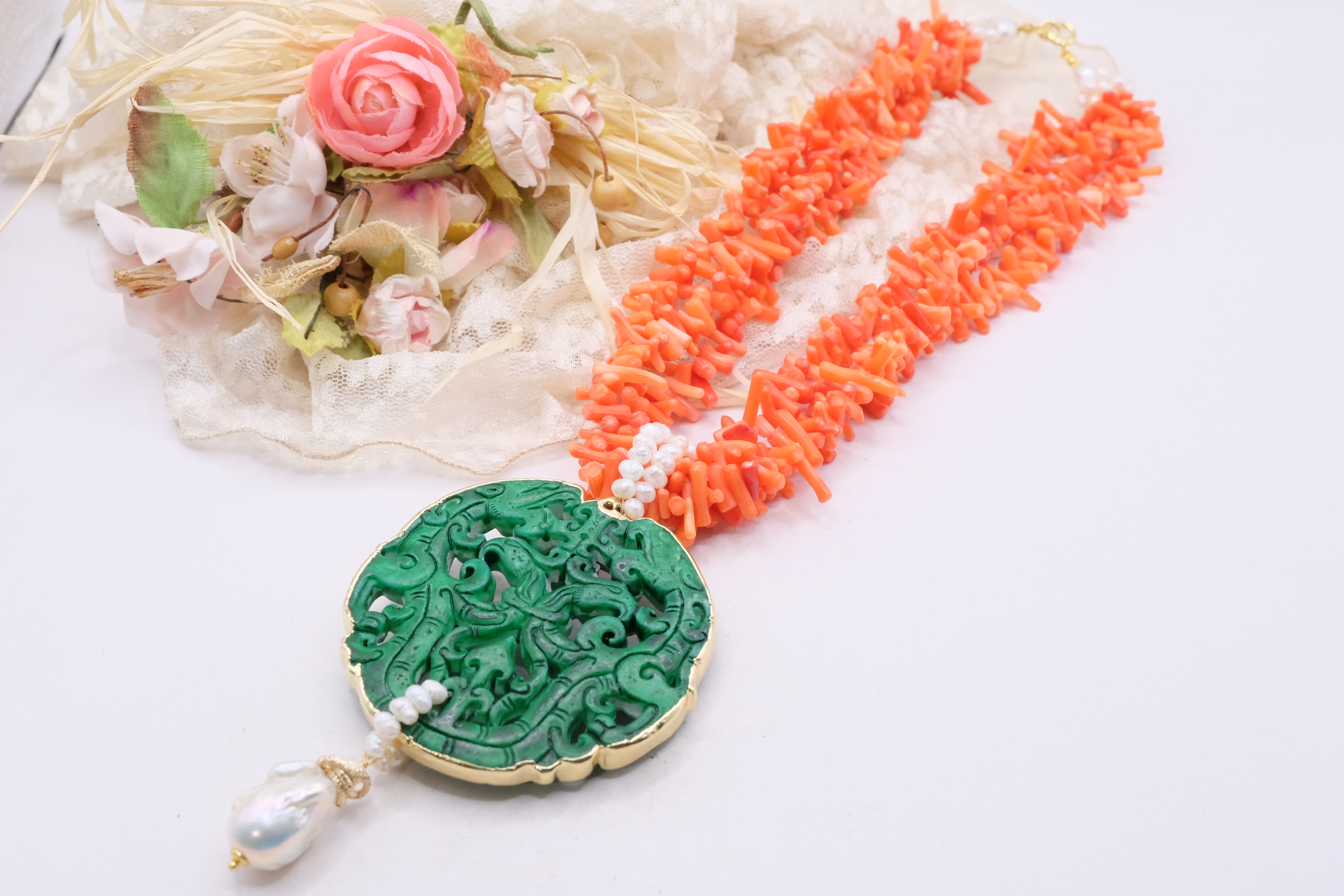 COLLANA ARTIGIANALE CORALLO BAMBOO SALMONE RAMETTI MANDALA GIADA VERDE PERLE (4)