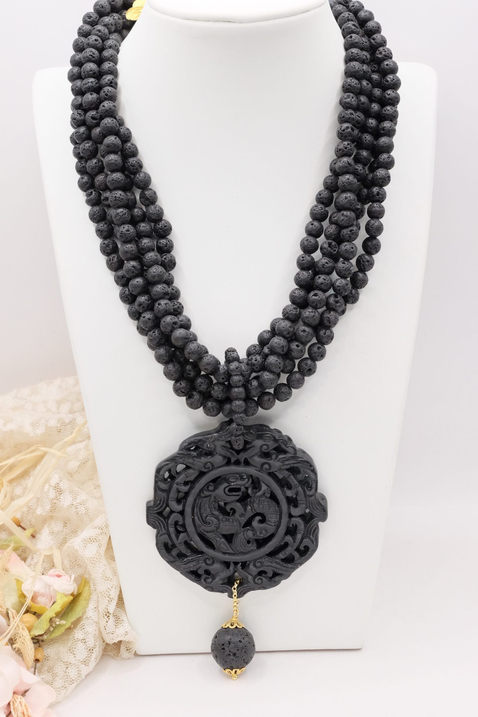 COLLANA ARTIGIANALE MULTIFILO PIETRA LAVICA MANDALA GIADA NERO (2)