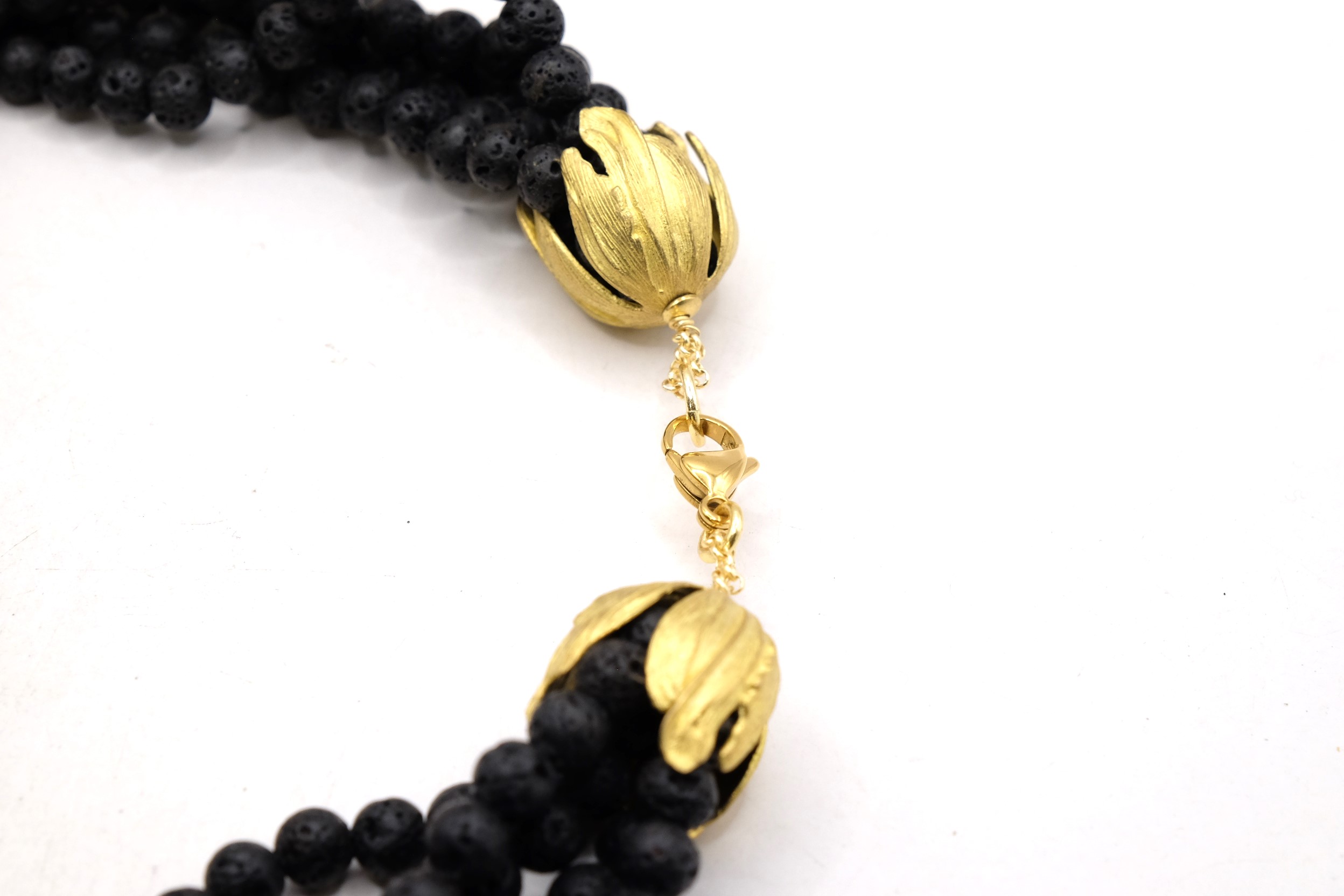 COLLANA ARTIGIANALE MULTIFILO PIETRA LAVICA MANDALA GIADA NERO (7)