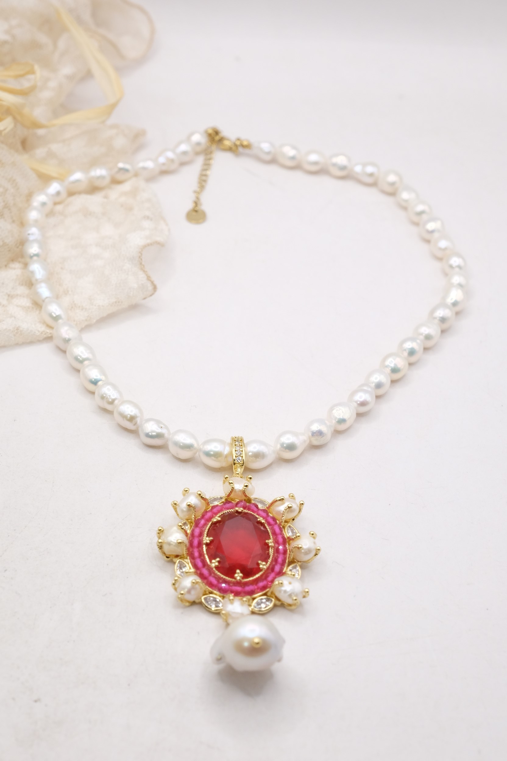 COLLANA ARTIGIANALE PERLE PENDENTE STACCABILE QUARZO ROSSO RUBINO ZIRCONI ACCIAIO (4)