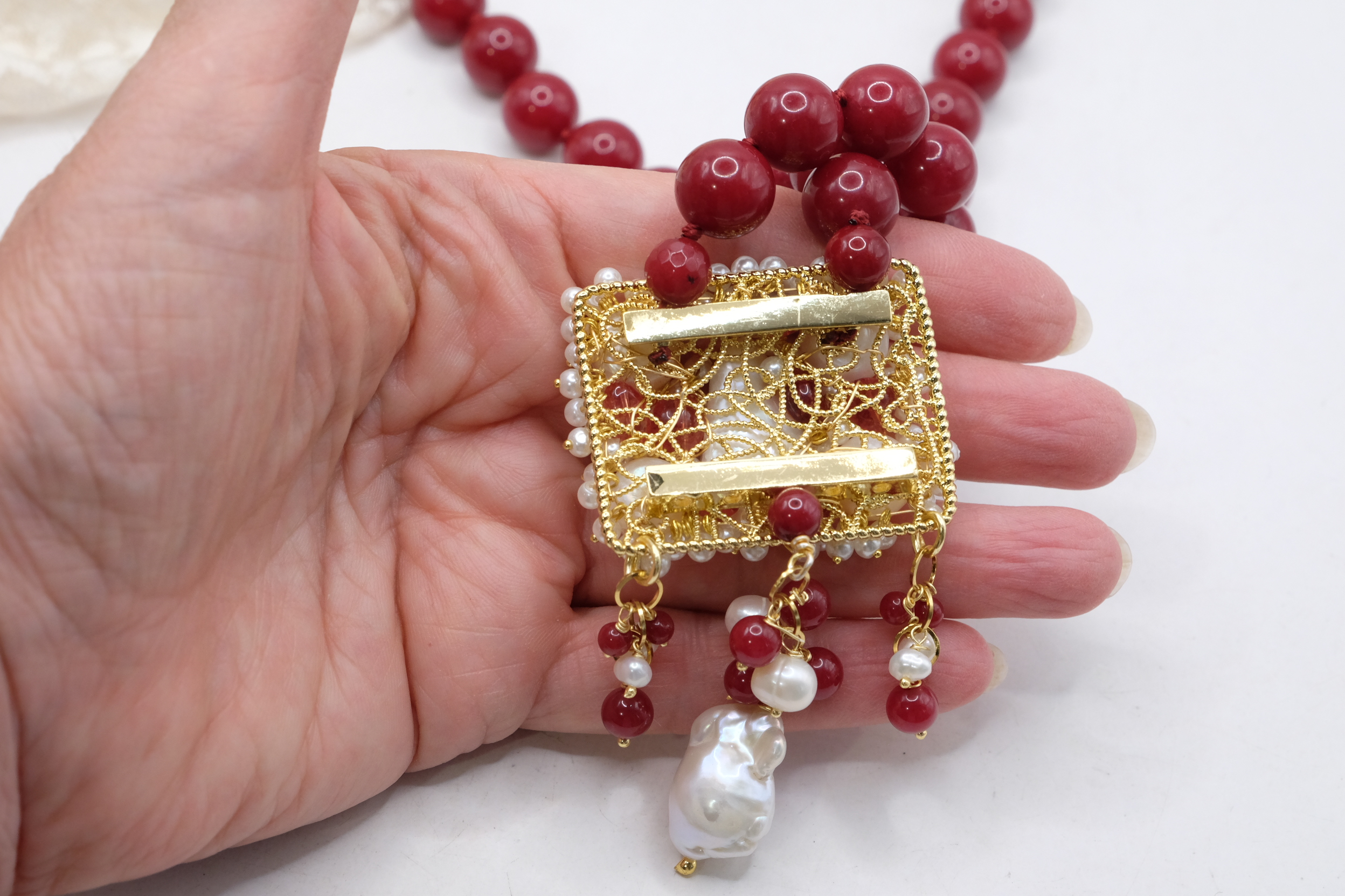 COLLANA GIADA BORGOGNA CENTRALE TESSITO PERLE GIADA ARTIGIANALE (1)